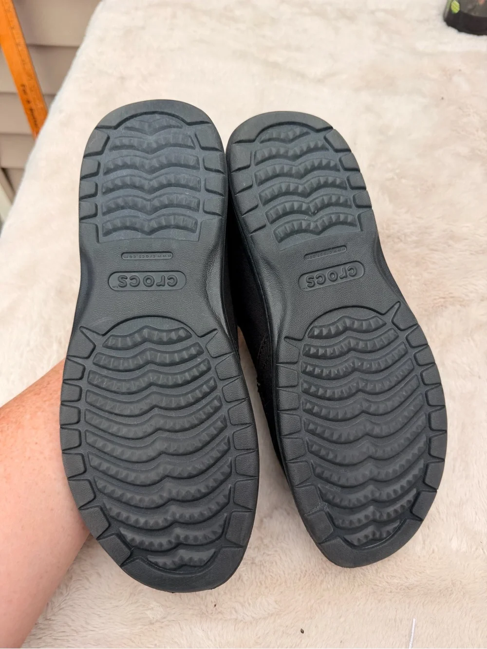CROCS Men's Black Slip-On Canvas Loafers Size 10